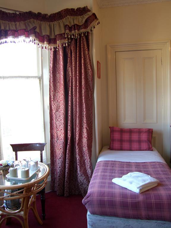 Regis Guest House EDI Værelse billede