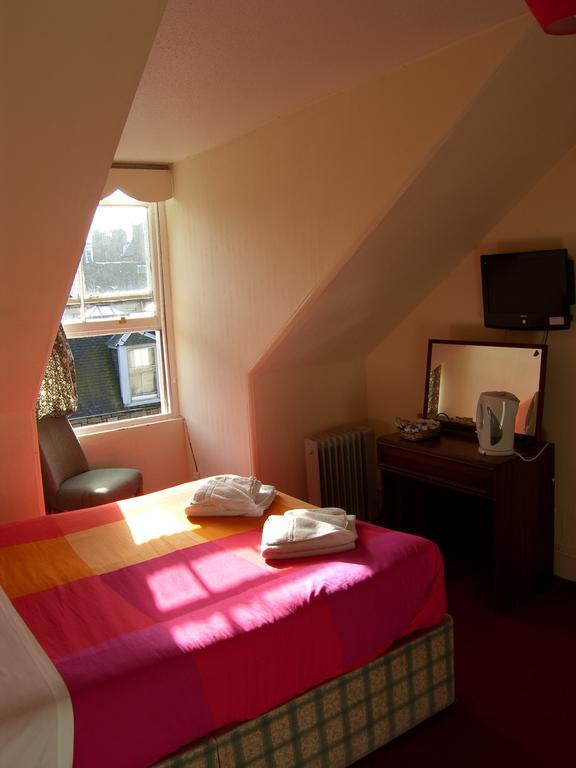 Regis Guest House EDI Værelse billede