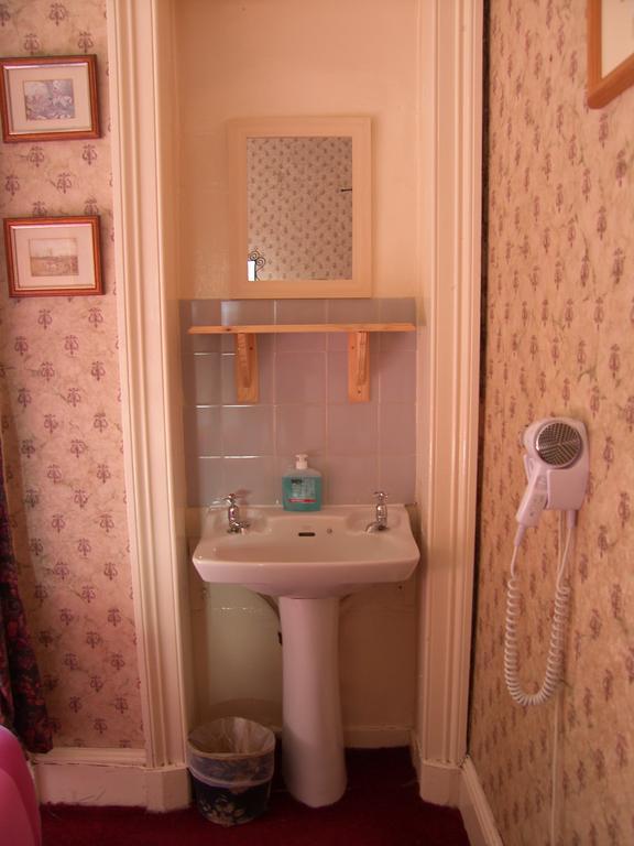 Regis Guest House EDI Værelse billede