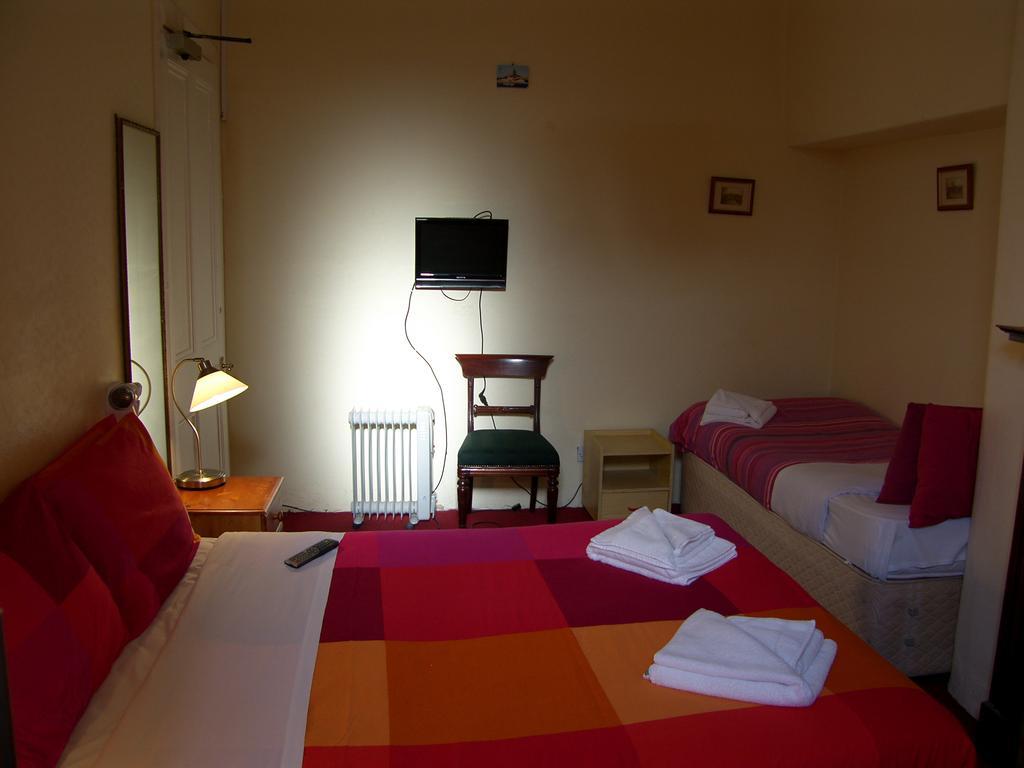 Regis Guest House EDI Værelse billede