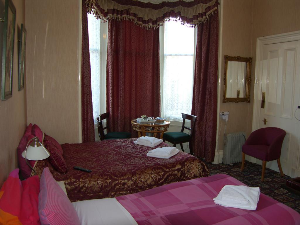Regis Guest House EDI Eksteriør billede